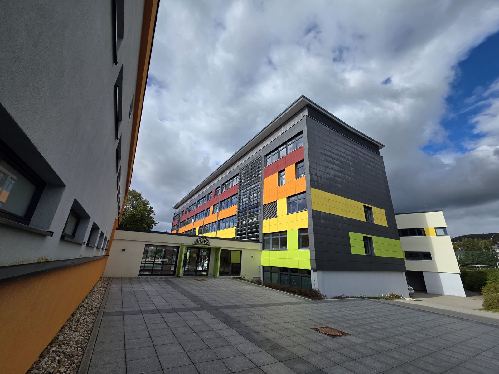 Grundschule Sonnenleithe in Schwarzenberg, Außenansicht